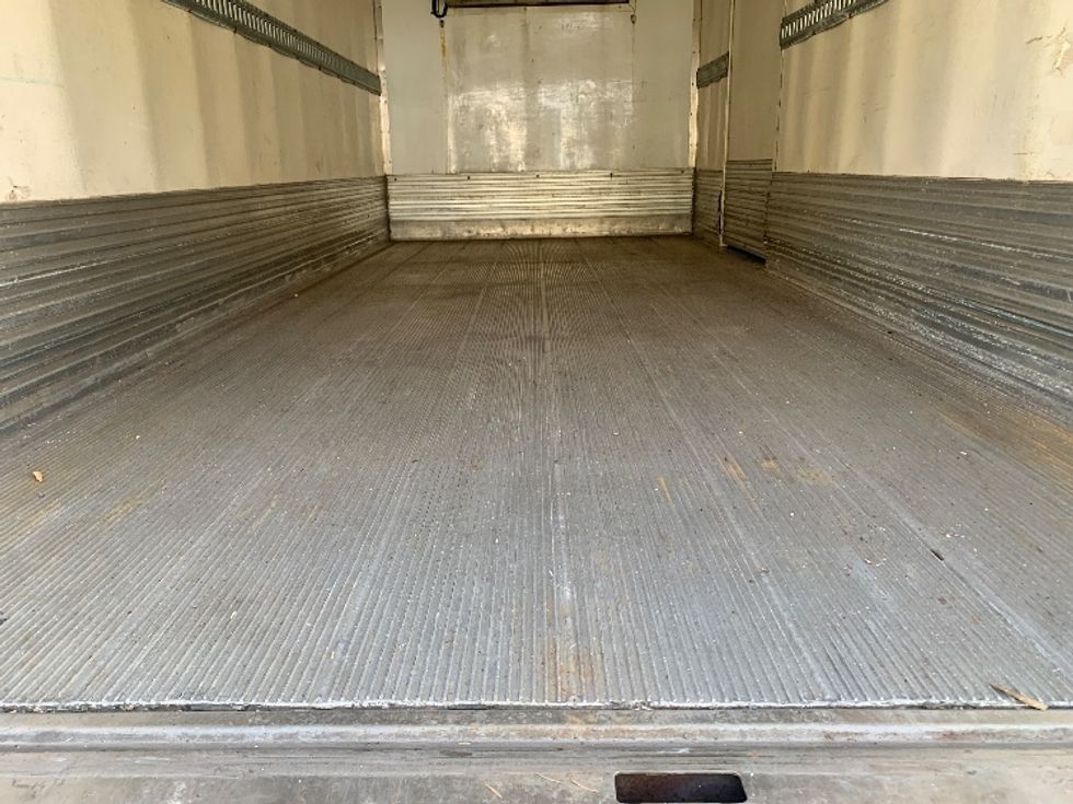 Refrigerated Truck-Light and Medium Duty Trucks-Isuzu-2017-NQR-Torrance-CA-82,199\n\t\tmiles-$ 46,500 - Image 12