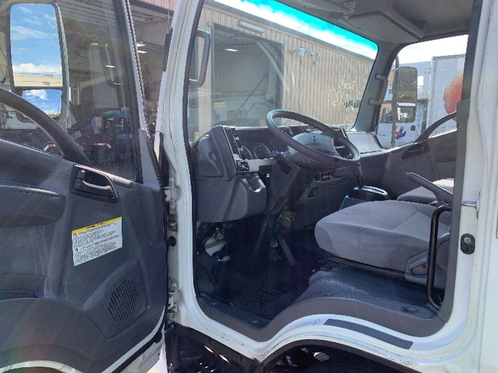 Refrigerated Truck-Light and Medium Duty Trucks-Isuzu-2017-NQR-Torrance-CA-82,199\n\t\tmiles-$ 46,500 - Image 16