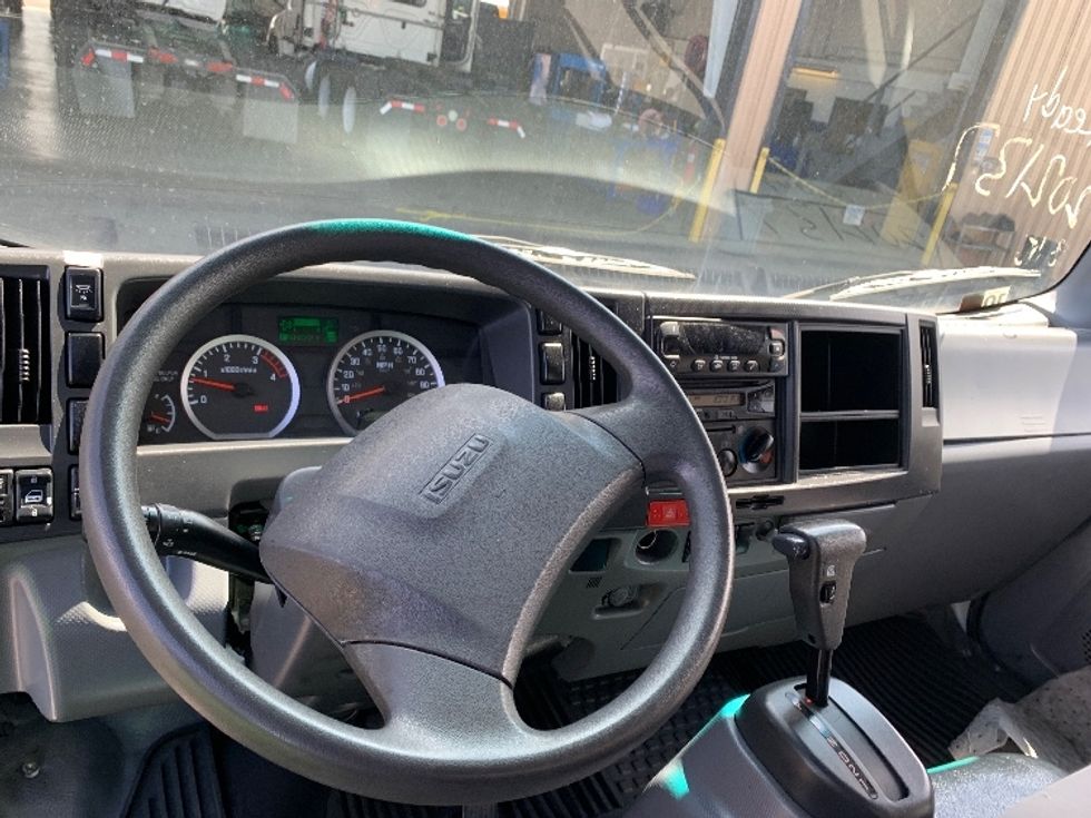 Refrigerated Truck-Light and Medium Duty Trucks-Isuzu-2017-NQR-Torrance-CA-82,199\n\t\tmiles-$ 46,500 - Image 18