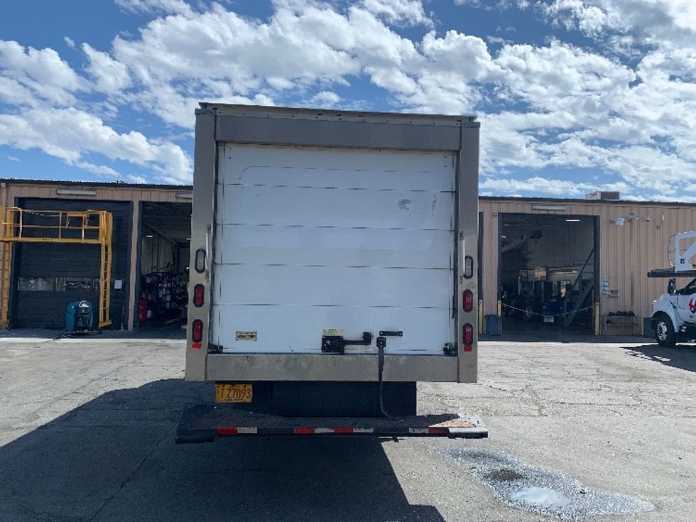 Refrigerated Truck-Light and Medium Duty Trucks-Isuzu-2017-NQR-Torrance-CA-82,199\n\t\tmiles-$ 46,500 - Image 7