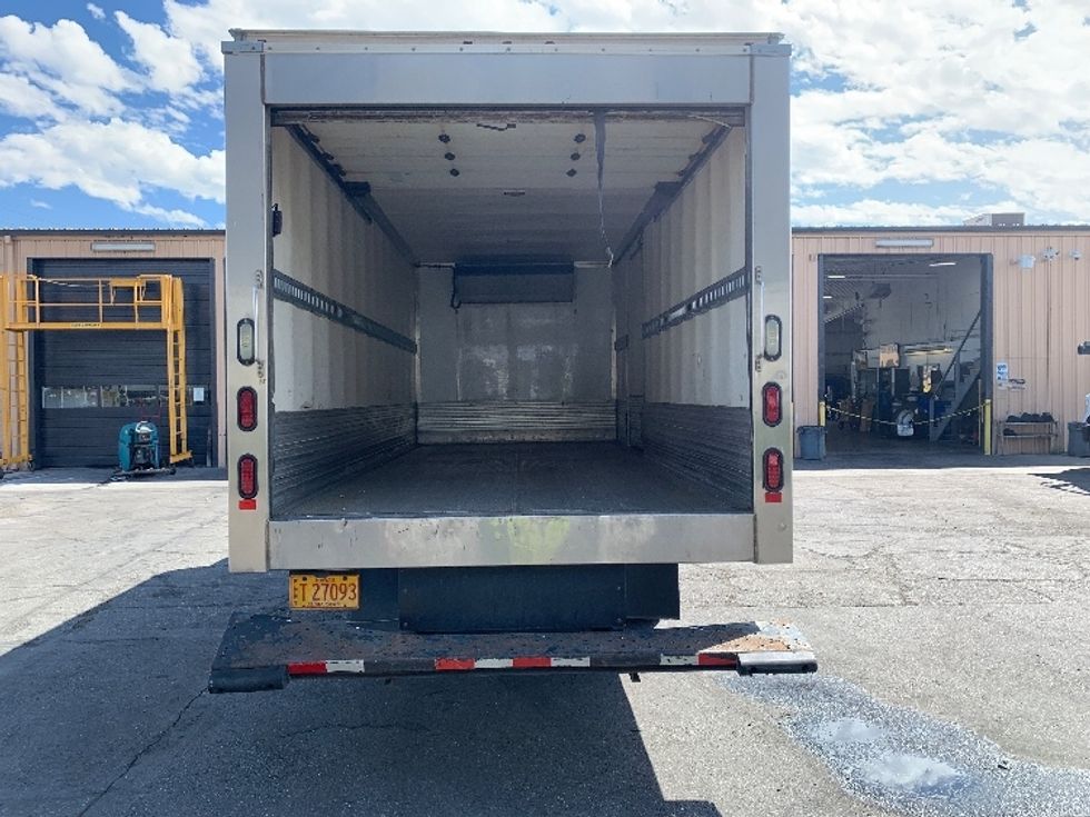 Refrigerated Truck-Light and Medium Duty Trucks-Isuzu-2017-NQR-Torrance-CA-82,199\n\t\tmiles-$ 46,500 - Image 9