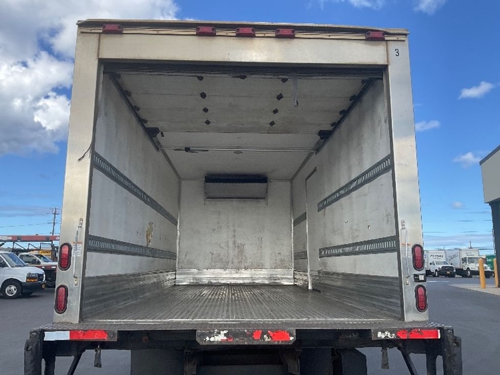 Refrigerated Truck-Light and Medium Duty Trucks-Isuzu-2017-NQR-Torrance-CA-99,954\n\t\tmiles-$ 49,250 - Image 10