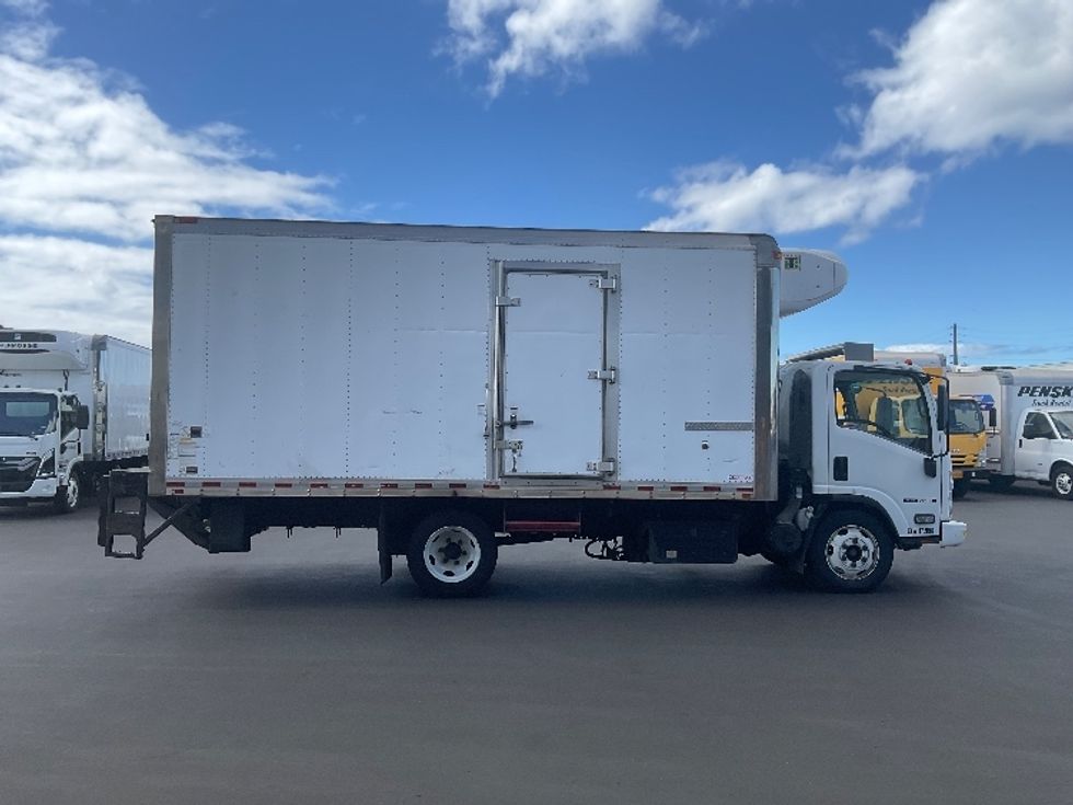Refrigerated Truck-Light and Medium Duty Trucks-Isuzu-2017-NQR-Torrance-CA-99,954\n\t\tmiles-$ 49,250 - Image 14