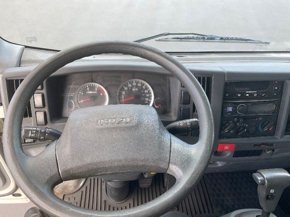 Refrigerated Truck-Light and Medium Duty Trucks-Isuzu-2017-NQR-Torrance-CA-99,954\n\t\tmiles-$ 49,250 - Image 17