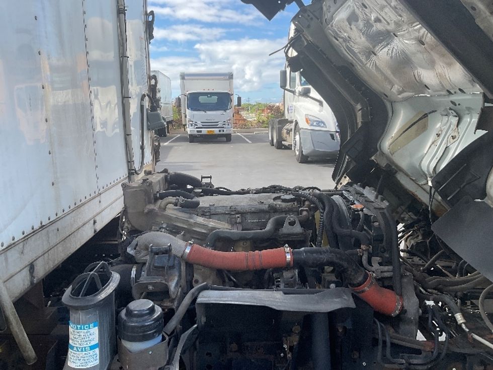 Refrigerated Truck-Light and Medium Duty Trucks-Isuzu-2017-NQR-Torrance-CA-99,954\n\t\tmiles-$ 49,250 - Image 22