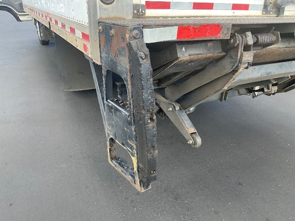 Refrigerated Truck-Light and Medium Duty Trucks-Isuzu-2017-NQR-Torrance-CA-99,954\n\t\tmiles-$ 49,250 - Image 26
