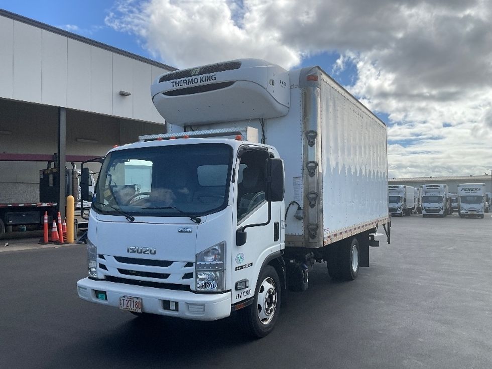 Refrigerated Truck-Light and Medium Duty Trucks-Isuzu-2017-NQR-Torrance-CA-99,954\n\t\tmiles-$ 49,250 - Image 3