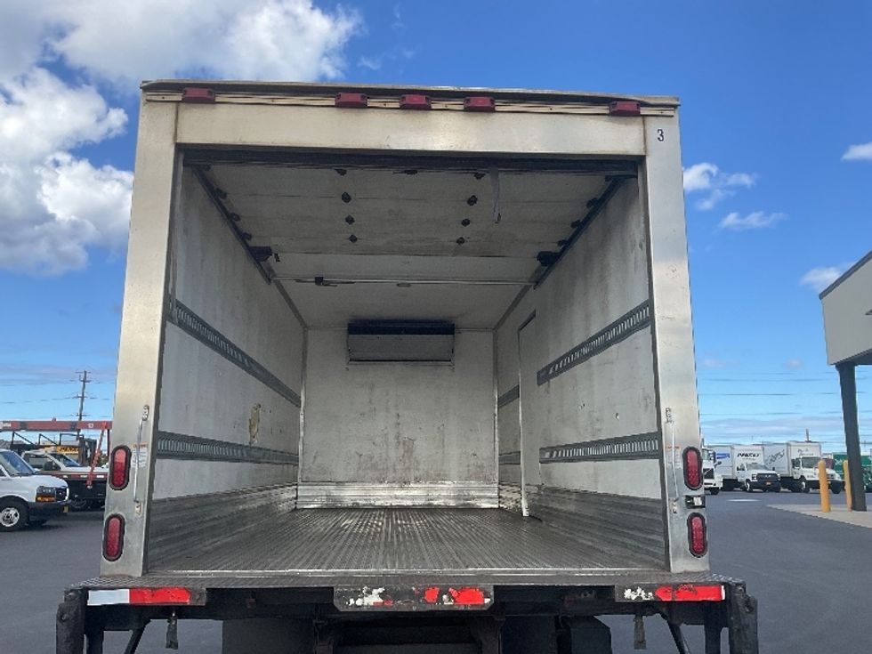 Refrigerated Truck-Light and Medium Duty Trucks-Isuzu-2017-NQR-Torrance-CA-99,954\n\t\tmiles-$ 49,250 - Image 8
