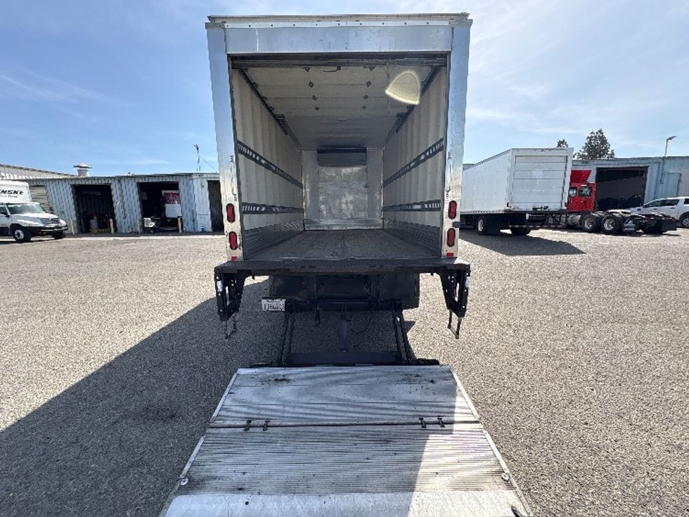 Refrigerated Truck-Light and Medium Duty Trucks-Isuzu-2017-NRR-West Sacramento-CA-211,877\n\t\tmiles-$ 41,500 - Image 13