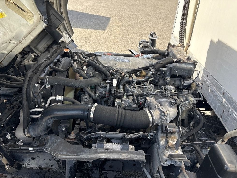 Refrigerated Truck-Light and Medium Duty Trucks-Isuzu-2017-NRR-West Sacramento-CA-211,877\n\t\tmiles-$ 41,500 - Image 22