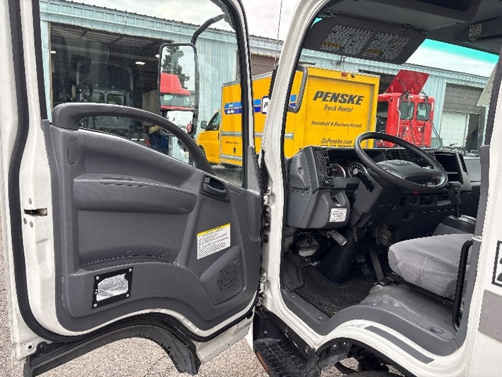 Refrigerated Truck-Light and Medium Duty Trucks-Isuzu-2017-NRR-West Sacramento-CA-211,877\n\t\tmiles-$ 41,500 - Image 23