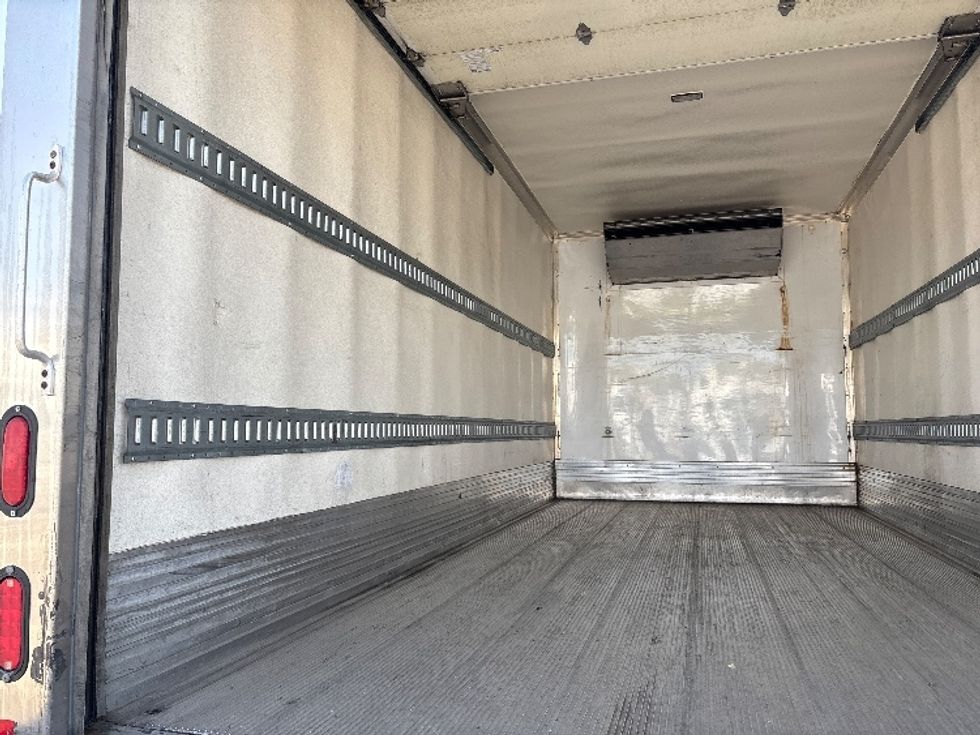 Refrigerated Truck-Light and Medium Duty Trucks-Isuzu-2017-NRR-West Sacramento-CA-211,877\n\t\tmiles-$ 41,500 - Image 7