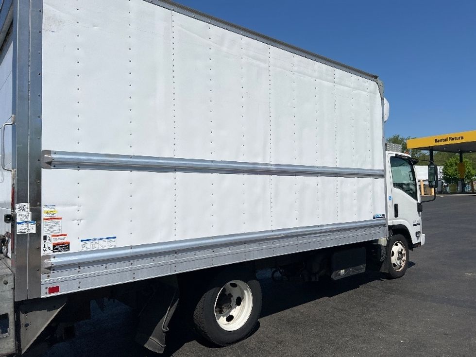Refrigerated Truck-Light and Medium Duty Trucks-Isuzu-2017-NRR-Westfield-MA-110,236\n\t\tmiles-$ 42,500 - Image 13