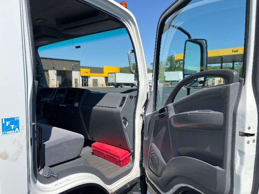 Refrigerated Truck-Light and Medium Duty Trucks-Isuzu-2017-NRR-Westfield-MA-110,236\n\t\tmiles-$ 42,500 - Image 20