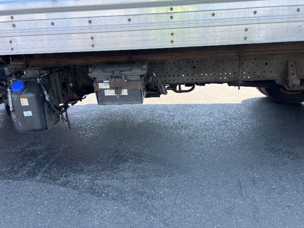 Refrigerated Truck-Light and Medium Duty Trucks-Isuzu-2017-NRR-Westfield-MA-110,236\n\t\tmiles-$ 42,500 - Image 5