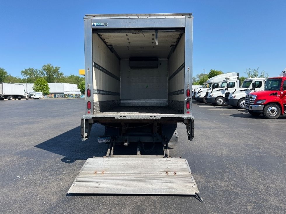 Refrigerated Truck-Light and Medium Duty Trucks-Isuzu-2017-NRR-Westfield-MA-110,236\n\t\tmiles-$ 42,500 - Image 9