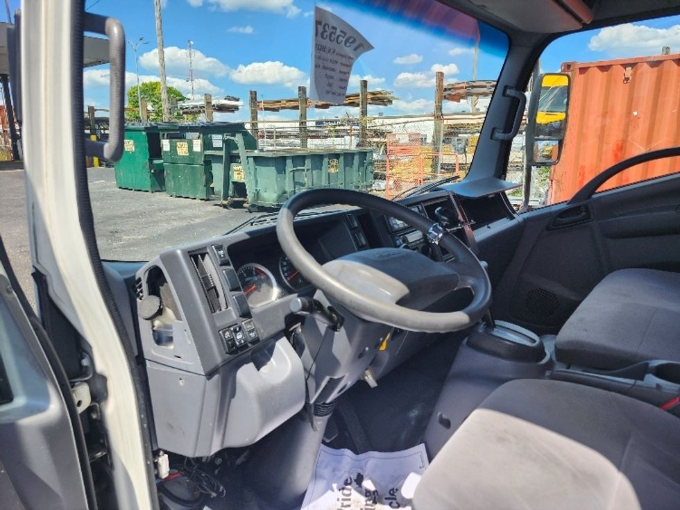 Refrigerated Truck-Light and Medium Duty Trucks-Isuzu-2018-NPRXD-Baltimore-MD-257,224\n\t\tmiles-$ 21,500 - Image 17
