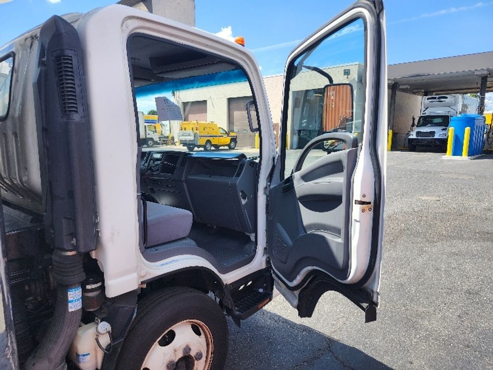 Refrigerated Truck-Light and Medium Duty Trucks-Isuzu-2018-NPRXD-Baltimore-MD-257,224\n\t\tmiles-$ 21,500 - Image 20
