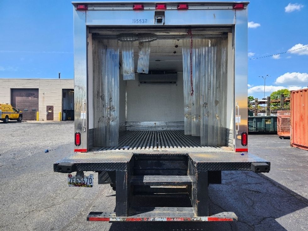 Refrigerated Truck-Light and Medium Duty Trucks-Isuzu-2018-NPRXD-Baltimore-MD-257,224\n\t\tmiles-$ 21,500 - Image 8