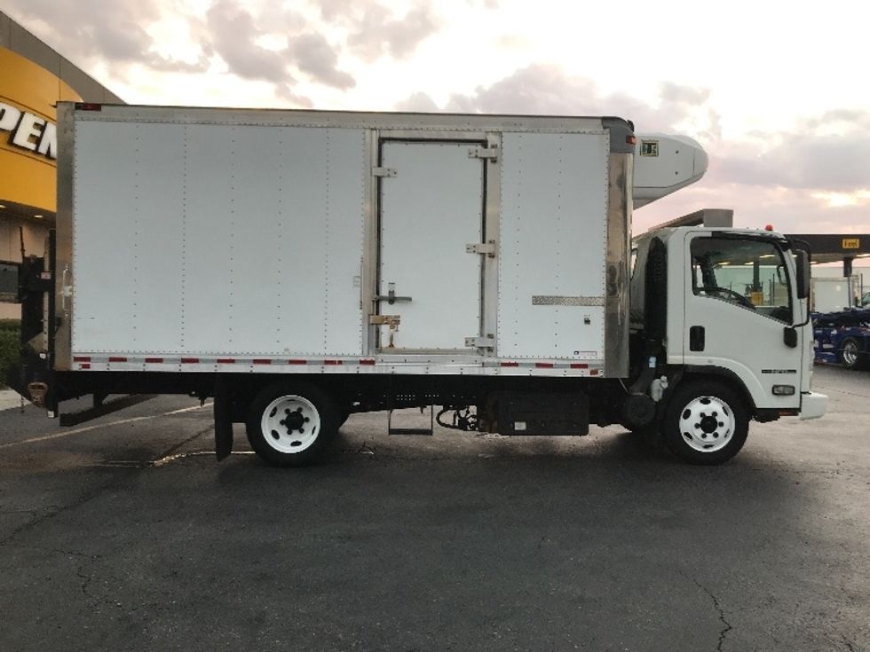 Refrigerated Truck-Light and Medium Duty Trucks-Isuzu-2018-NPRXD-La Mirada-CA-58,595\n\t\tmiles-$ 55,750 - Image 15