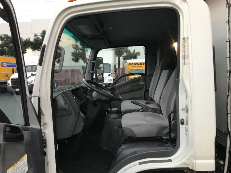 Refrigerated Truck-Light and Medium Duty Trucks-Isuzu-2018-NPRXD-La Mirada-CA-58,595\n\t\tmiles-$ 55,750 - Image 17