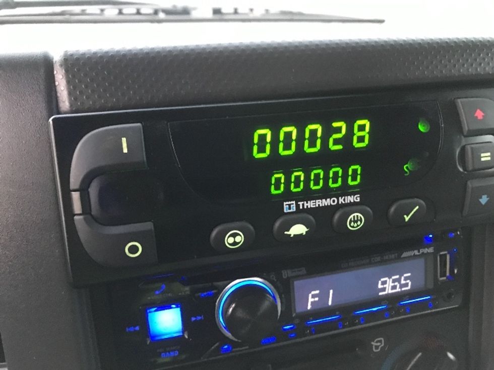 Refrigerated Truck-Light and Medium Duty Trucks-Isuzu-2018-NPRXD-La Mirada-CA-58,595\n\t\tmiles-$ 55,750 - Image 25