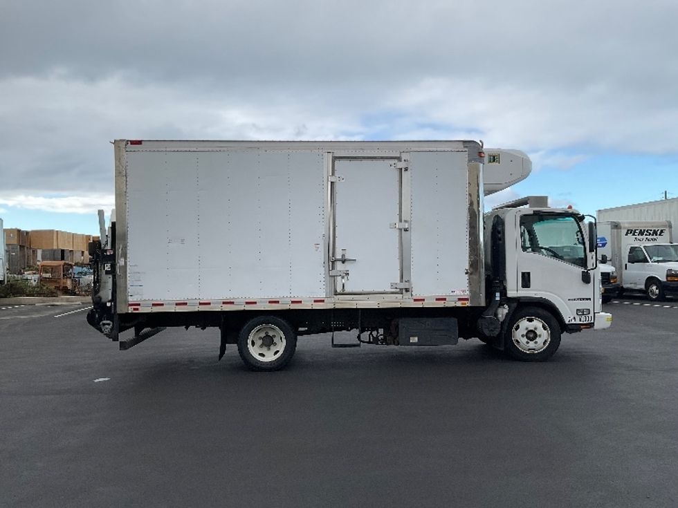 Refrigerated Truck-Light and Medium Duty Trucks-Isuzu-2018-NPRXD-Torrance-CA-29,105\n\t\tmiles-$ 57,500 - Image 15