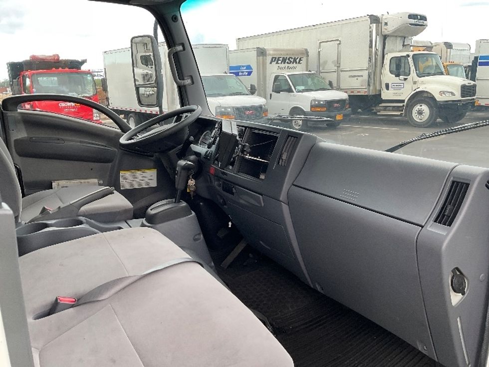 Refrigerated Truck-Light and Medium Duty Trucks-Isuzu-2018-NPRXD-Torrance-CA-29,105\n\t\tmiles-$ 57,500 - Image 21
