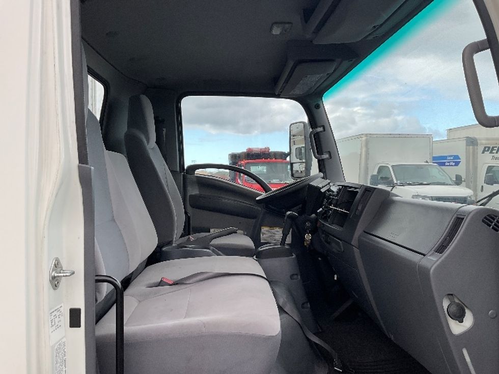 Refrigerated Truck-Light and Medium Duty Trucks-Isuzu-2018-NPRXD-Torrance-CA-29,105\n\t\tmiles-$ 57,500 - Image 22