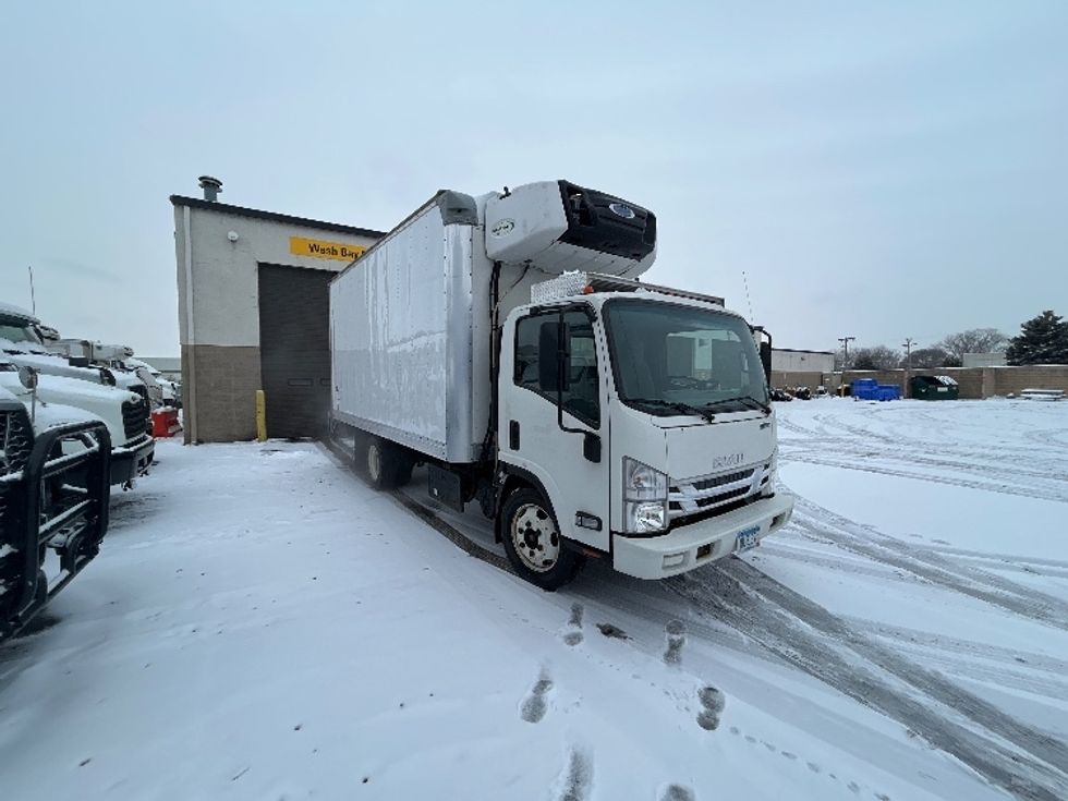 Refrigerated Truck-Light and Medium Duty Trucks-Isuzu-2018-NQR-Brooklyn Park-MN-46,759\n\t\tmiles-$ 55,000 - Image 1