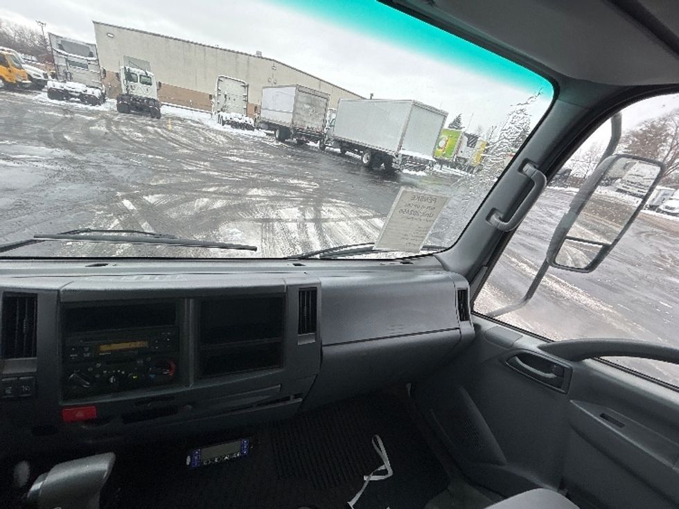 Refrigerated Truck-Light and Medium Duty Trucks-Isuzu-2018-NQR-Brooklyn Park-MN-46,759\n\t\tmiles-$ 55,000 - Image 21