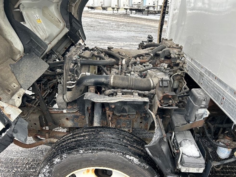 Refrigerated Truck-Light and Medium Duty Trucks-Isuzu-2018-NQR-Brooklyn Park-MN-46,759\n\t\tmiles-$ 55,000 - Image 24