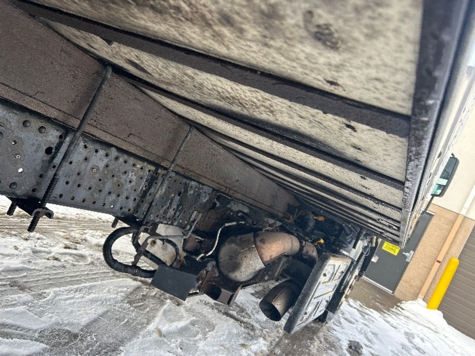 Refrigerated Truck-Light and Medium Duty Trucks-Isuzu-2018-NQR-Brooklyn Park-MN-78,202\n\t\tmiles-$ 52,250 - Image 14