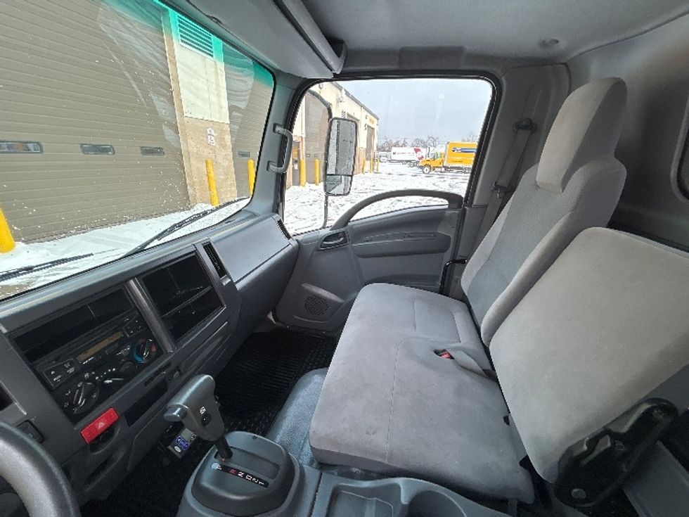 Refrigerated Truck-Light and Medium Duty Trucks-Isuzu-2018-NQR-Brooklyn Park-MN-78,202\n\t\tmiles-$ 52,250 - Image 19