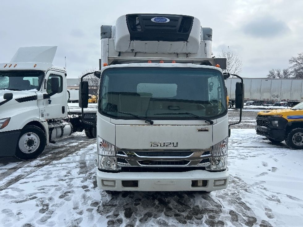 Refrigerated Truck-Light and Medium Duty Trucks-Isuzu-2018-NQR-Brooklyn Park-MN-78,202\n\t\tmiles-$ 52,250 - Image 2