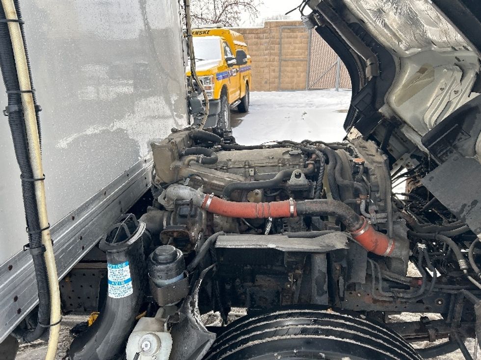 Refrigerated Truck-Light and Medium Duty Trucks-Isuzu-2018-NQR-Brooklyn Park-MN-78,202\n\t\tmiles-$ 52,250 - Image 23