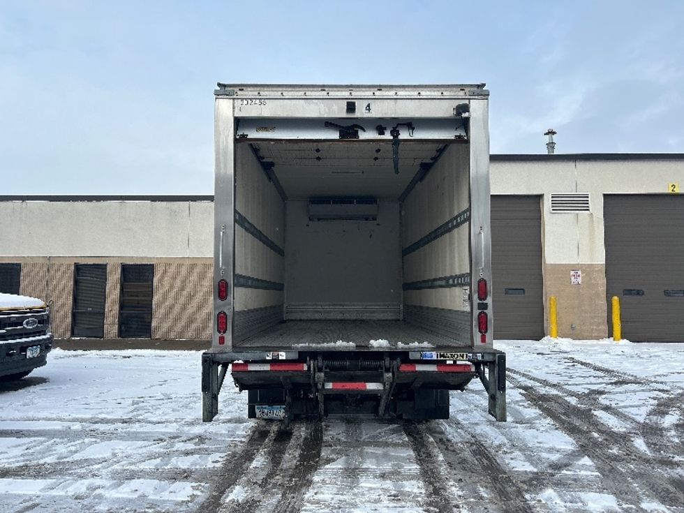 Refrigerated Truck-Light and Medium Duty Trucks-Isuzu-2018-NQR-Brooklyn Park-MN-78,202\n\t\tmiles-$ 52,250 - Image 8