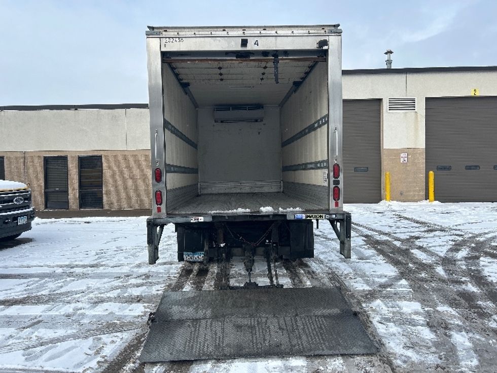 Refrigerated Truck-Light and Medium Duty Trucks-Isuzu-2018-NQR-Brooklyn Park-MN-78,202\n\t\tmiles-$ 52,250 - Image 9