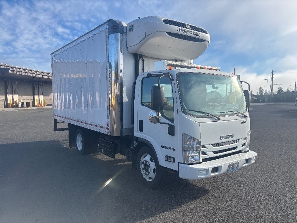 Refrigerated Truck-Light and Medium Duty Trucks-Isuzu-2018-NQR-Everett-WA-183,112\n\t\tmiles-$ 41,750 - Image 1