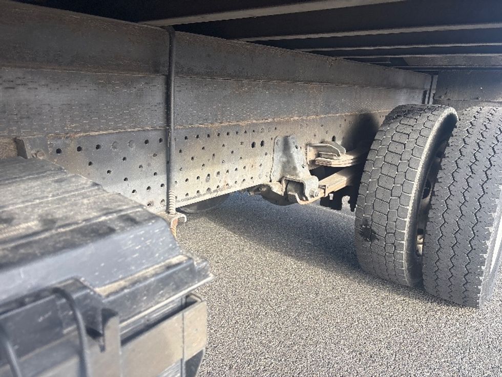 Refrigerated Truck-Light and Medium Duty Trucks-Isuzu-2018-NQR-Everett-WA-183,112\n\t\tmiles-$ 41,750 - Image 5