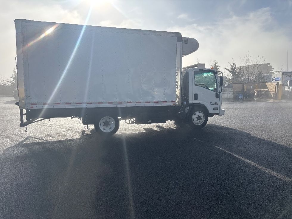 Refrigerated Truck-Light and Medium Duty Trucks-Isuzu-2018-NQR-Everett-WA-200,491\n\t\tmiles-$ 37,750 - Image 15