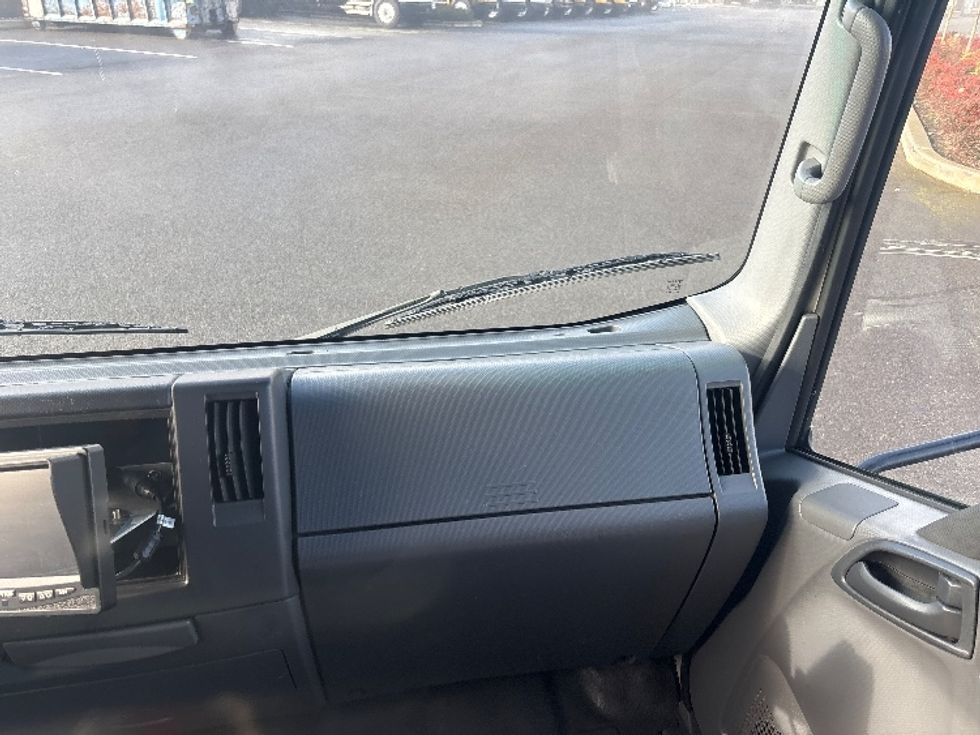 Refrigerated Truck-Light and Medium Duty Trucks-Isuzu-2018-NQR-Everett-WA-200,491\n\t\tmiles-$ 37,750 - Image 21