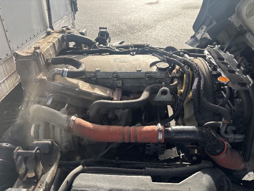 Refrigerated Truck-Light and Medium Duty Trucks-Isuzu-2018-NQR-Everett-WA-200,491\n\t\tmiles-$ 37,750 - Image 24