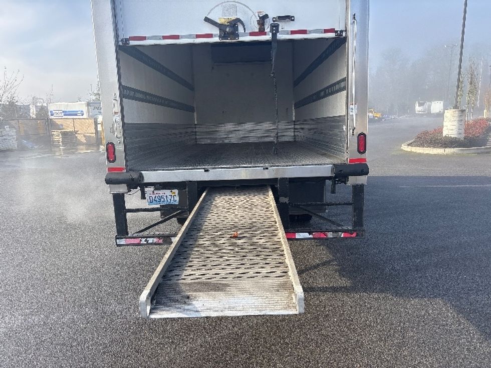 Refrigerated Truck-Light and Medium Duty Trucks-Isuzu-2018-NQR-Everett-WA-200,491\n\t\tmiles-$ 37,750 - Image 9