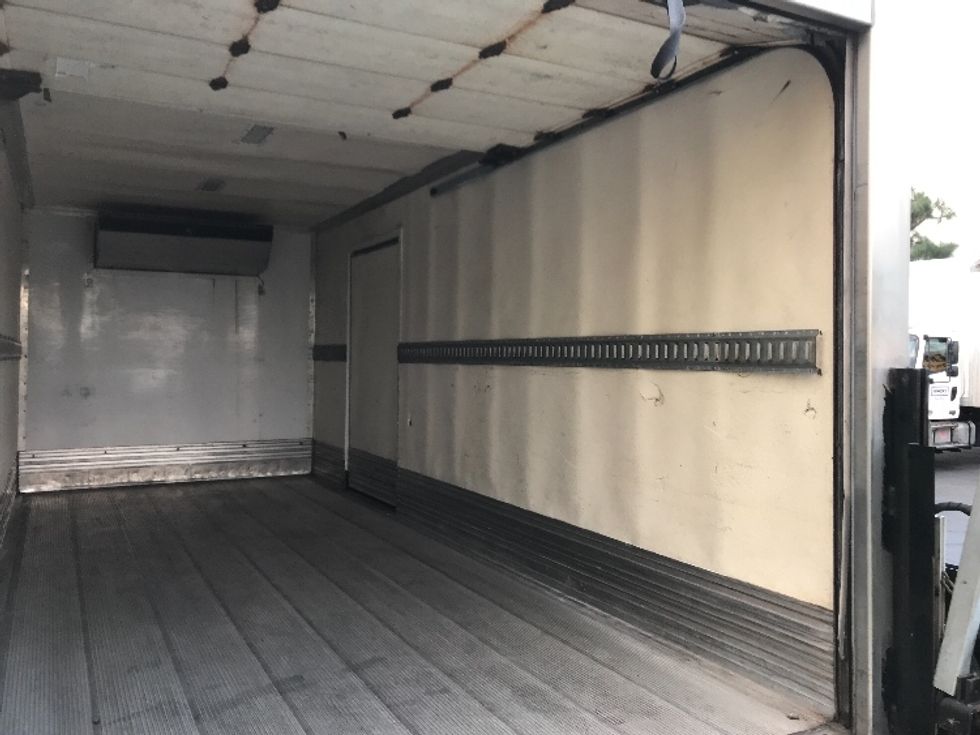Refrigerated Truck-Light and Medium Duty Trucks-Isuzu-2018-NQR-La Mirada-CA-166,299\n\t\tmiles-$ 43,750 - Image 12