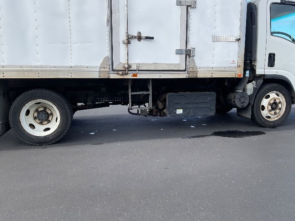Refrigerated Truck-Light and Medium Duty Trucks-Isuzu-2018-NQR-La Mirada-CA-84,569\n\t\tmiles-$ 46,000 - Image 14