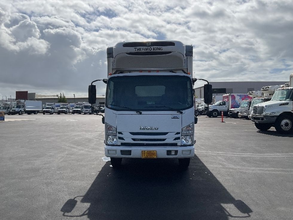 Refrigerated Truck-Light and Medium Duty Trucks-Isuzu-2018-NQR-La Mirada-CA-84,569\n\t\tmiles-$ 46,000 - Image 2