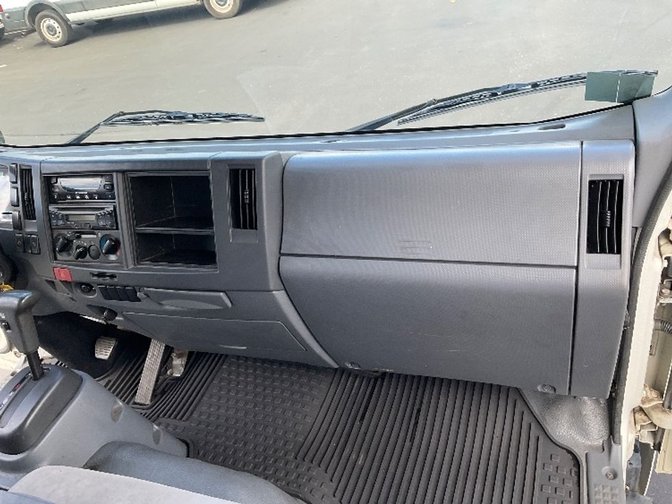 Refrigerated Truck-Light and Medium Duty Trucks-Isuzu-2018-NQR-La Mirada-CA-84,569\n\t\tmiles-$ 46,000 - Image 21