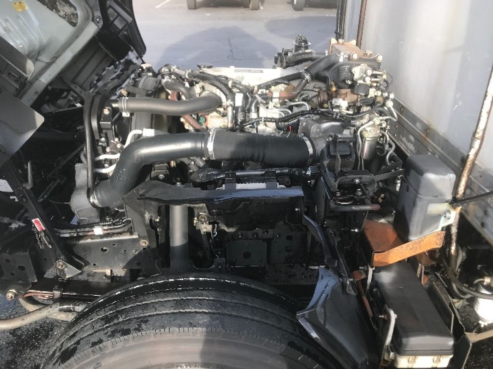 Refrigerated Truck-Light and Medium Duty Trucks-Isuzu-2018-NQR-La Mirada-CA-90,413\n\t\tmiles-$ 55,500 - Image 24