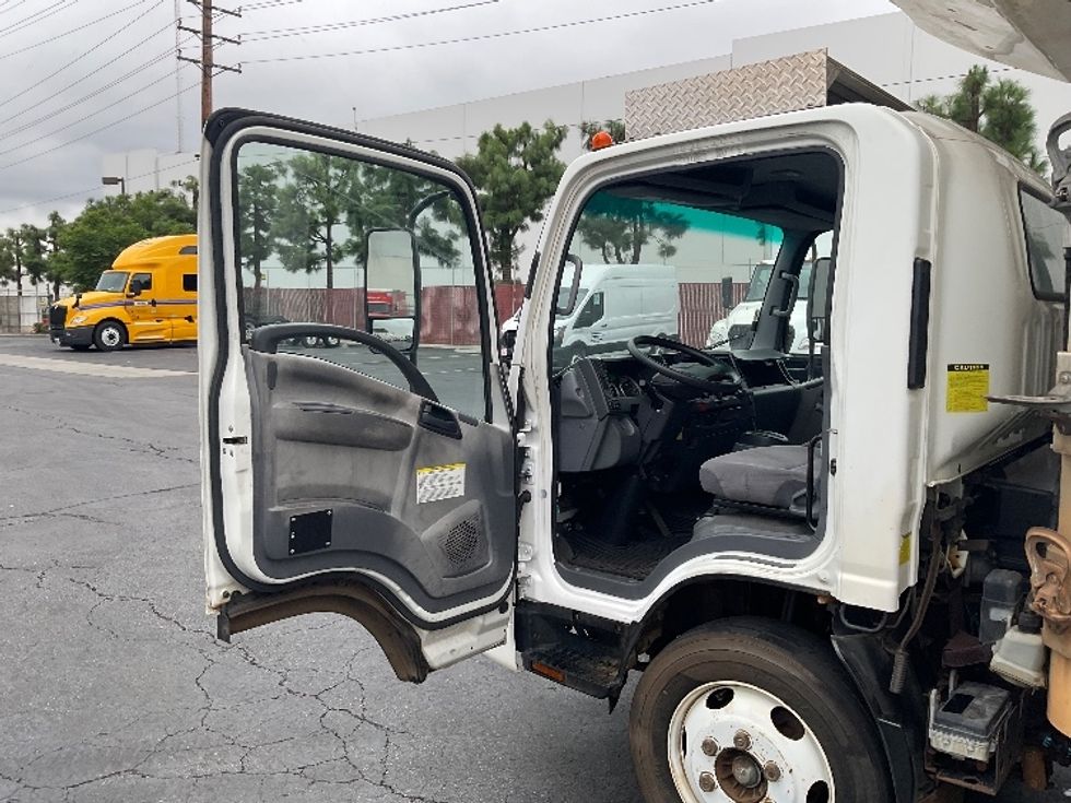 Refrigerated Truck-Light and Medium Duty Trucks-Isuzu-2018-NQR-La Mirada-CA-91,230\n\t\tmiles-$ 52,500 - Image 16
